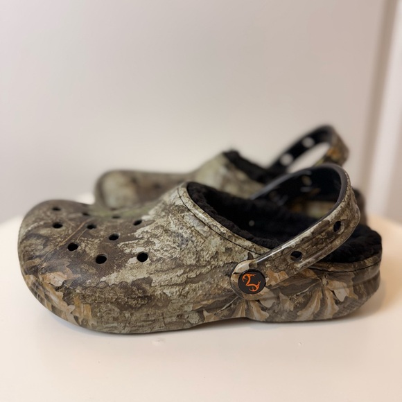 Crocs Kids’ Realtree APX® Lined Classic Clog Sandals | J4 | Multi | NO BOX - Picture 11 of 13